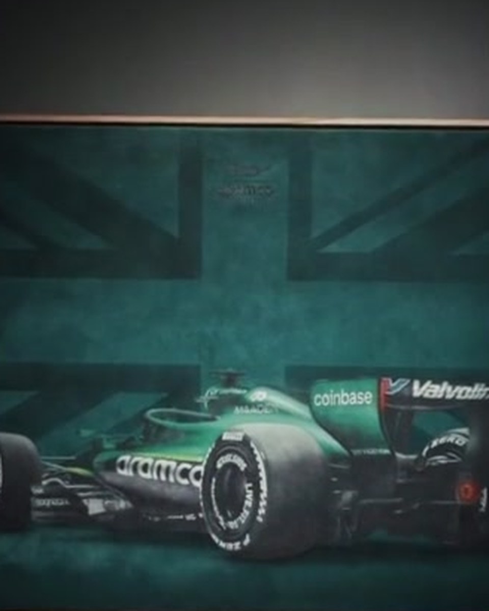 Aston Martin F1 velvet collection: the teaser