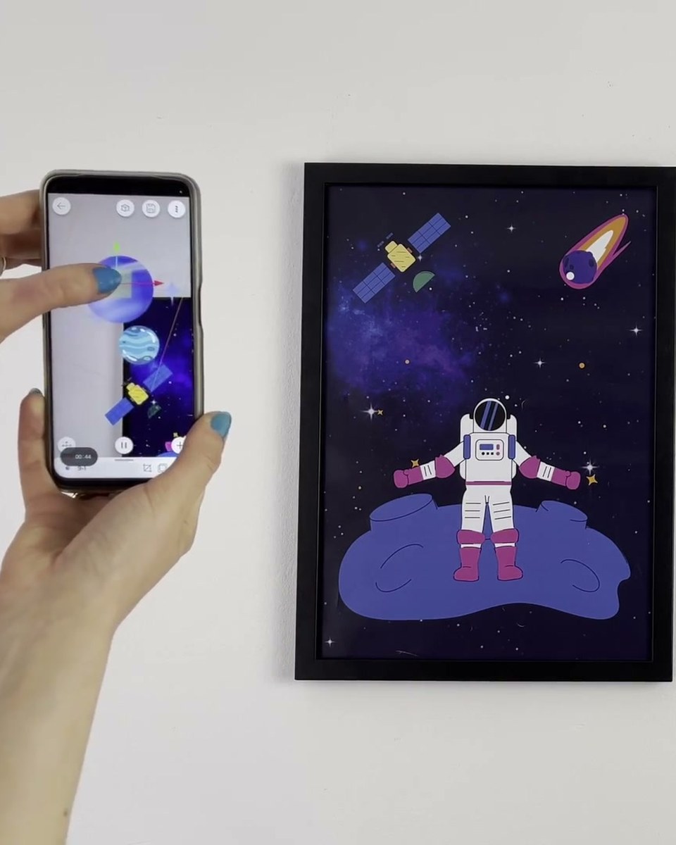 Make an AR artwork on your phone