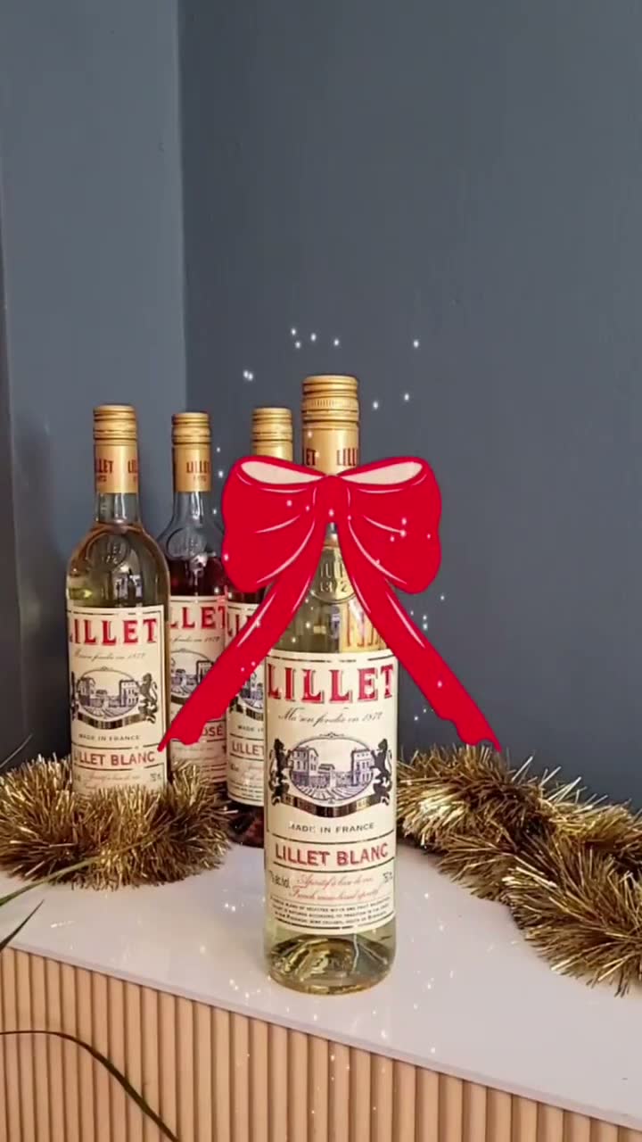 Lillet: a holiday greeting on the bottle