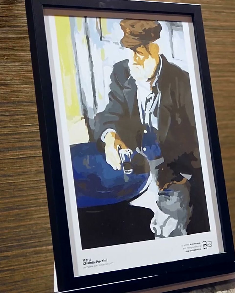 Painted portraits that dissolve into ink
