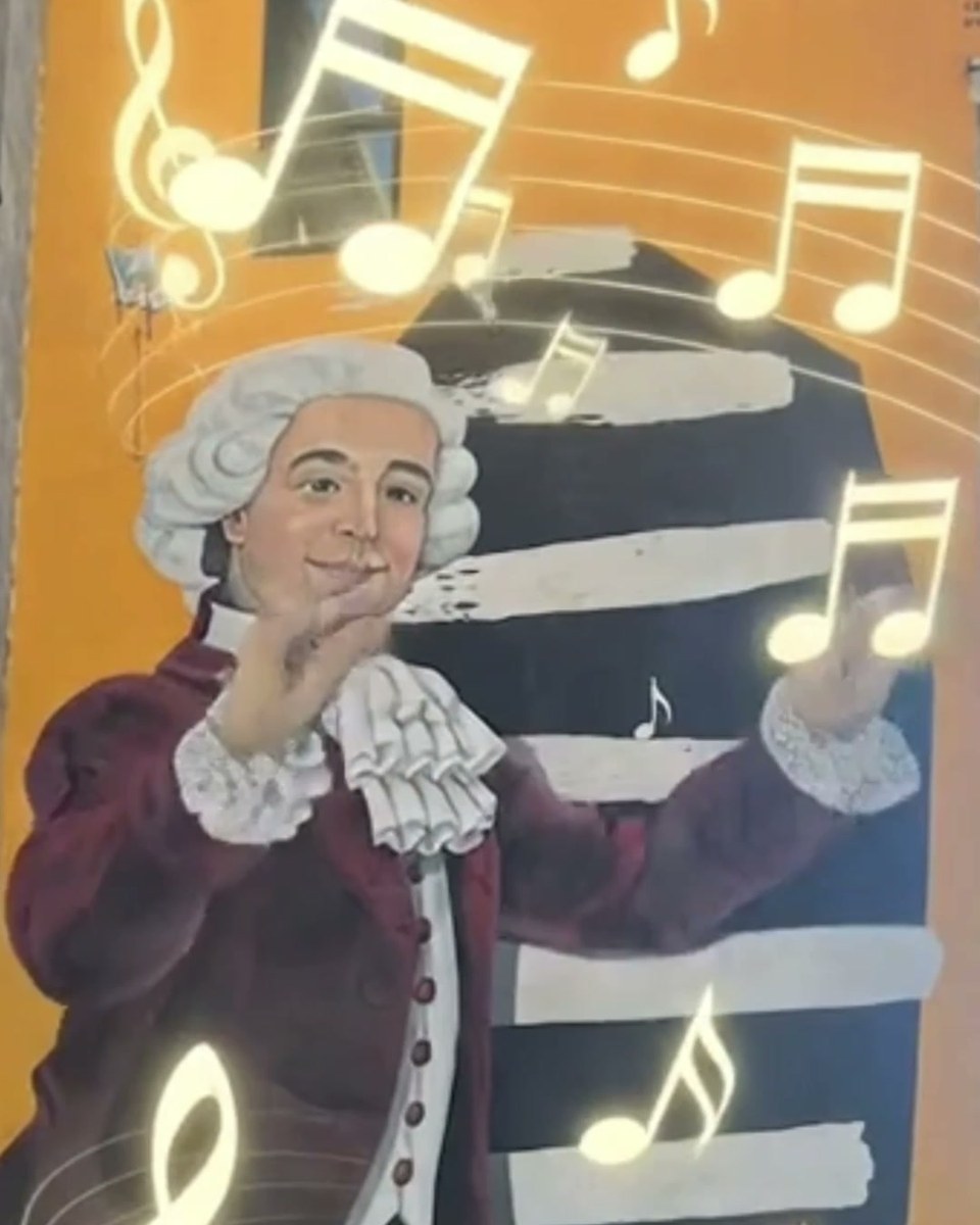 Mozart mural: Vienna street art in AR